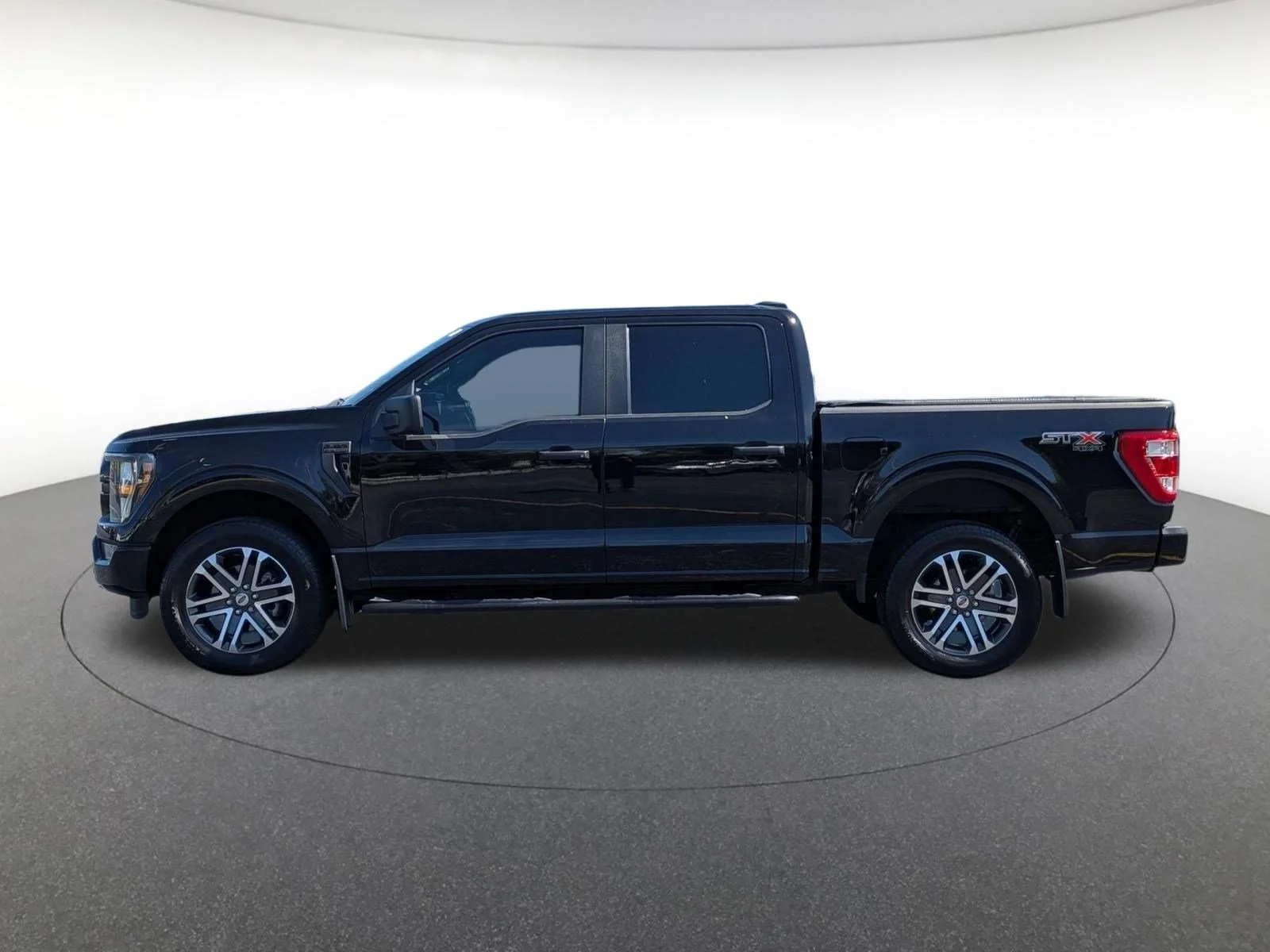 Used 2023 Black Ford XL image 8