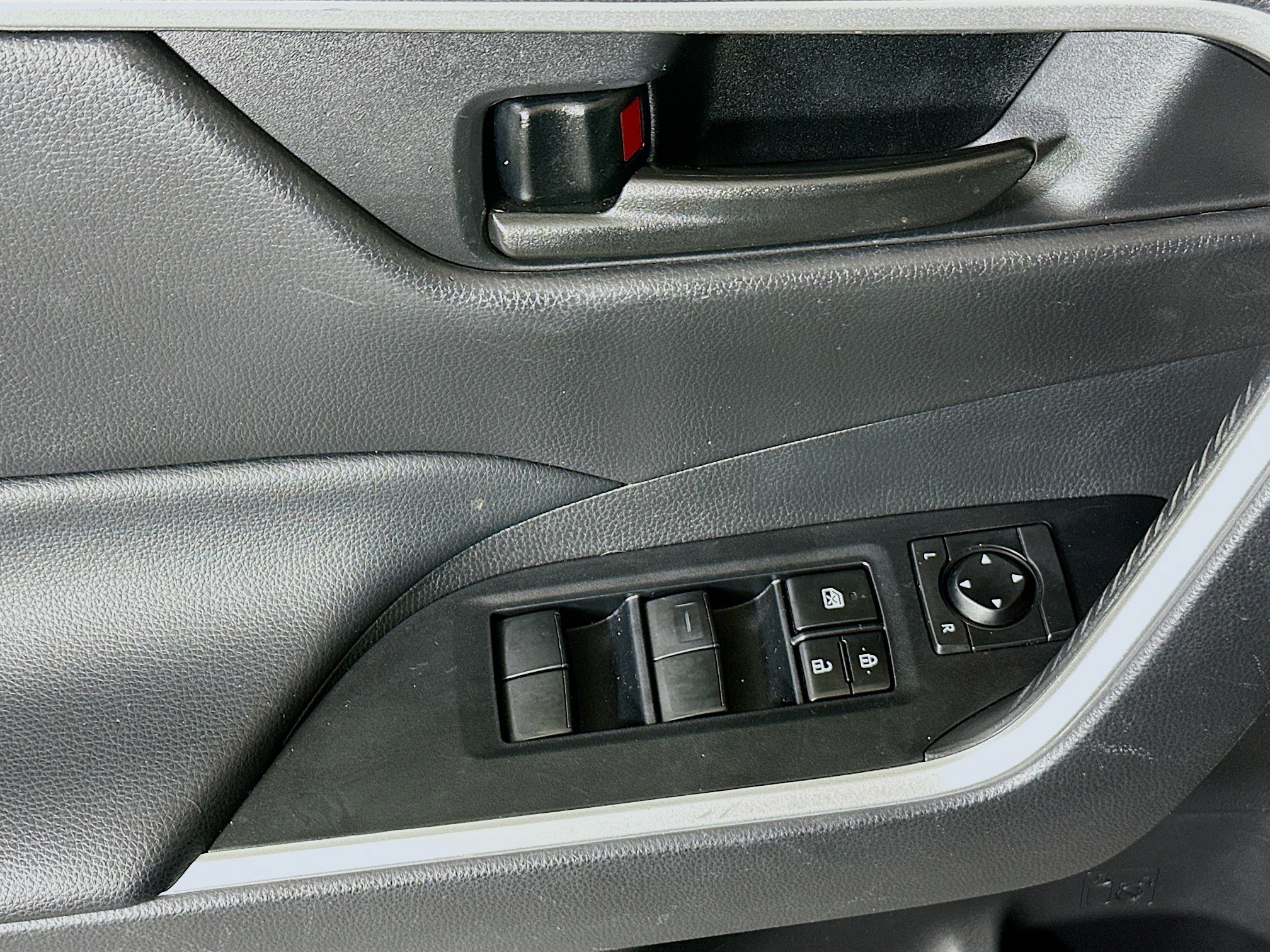 Used 2021 Magnetic Gray Metallic Toyota LE image 14