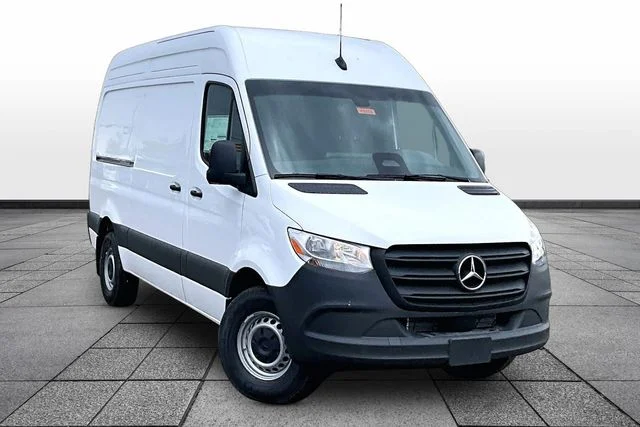 2026 Mercedes-Benz Sprinter 2500 144 WB's photo