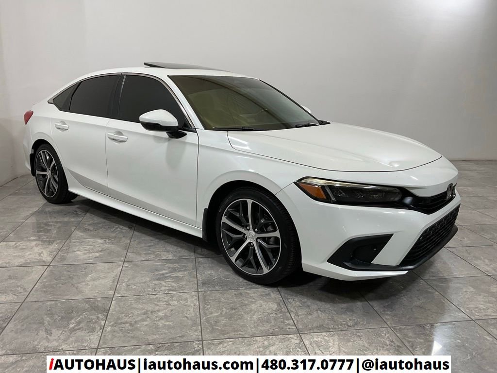 Used 2024 White Honda Touring image 8