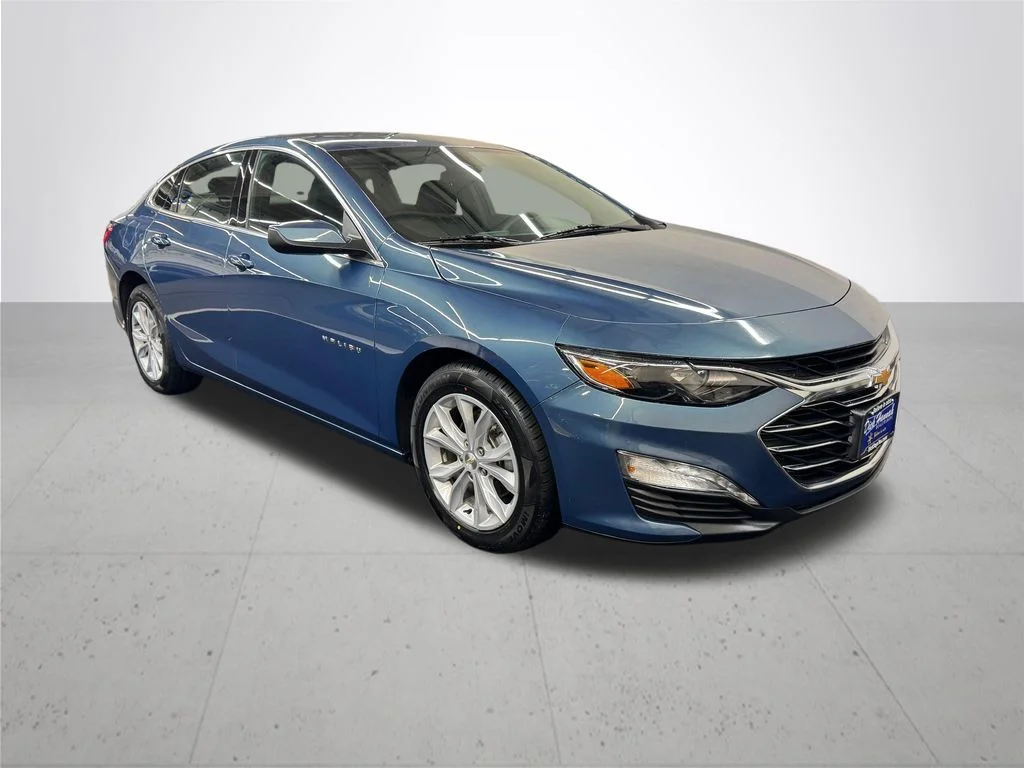 Used 2024 Blue Chevrolet LT image 9