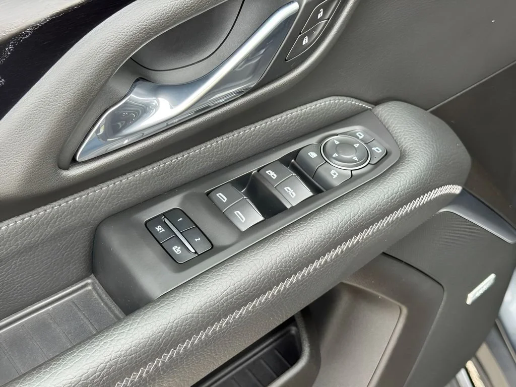 Used 2021 HUNTER METALLIC GMC Denali image 17