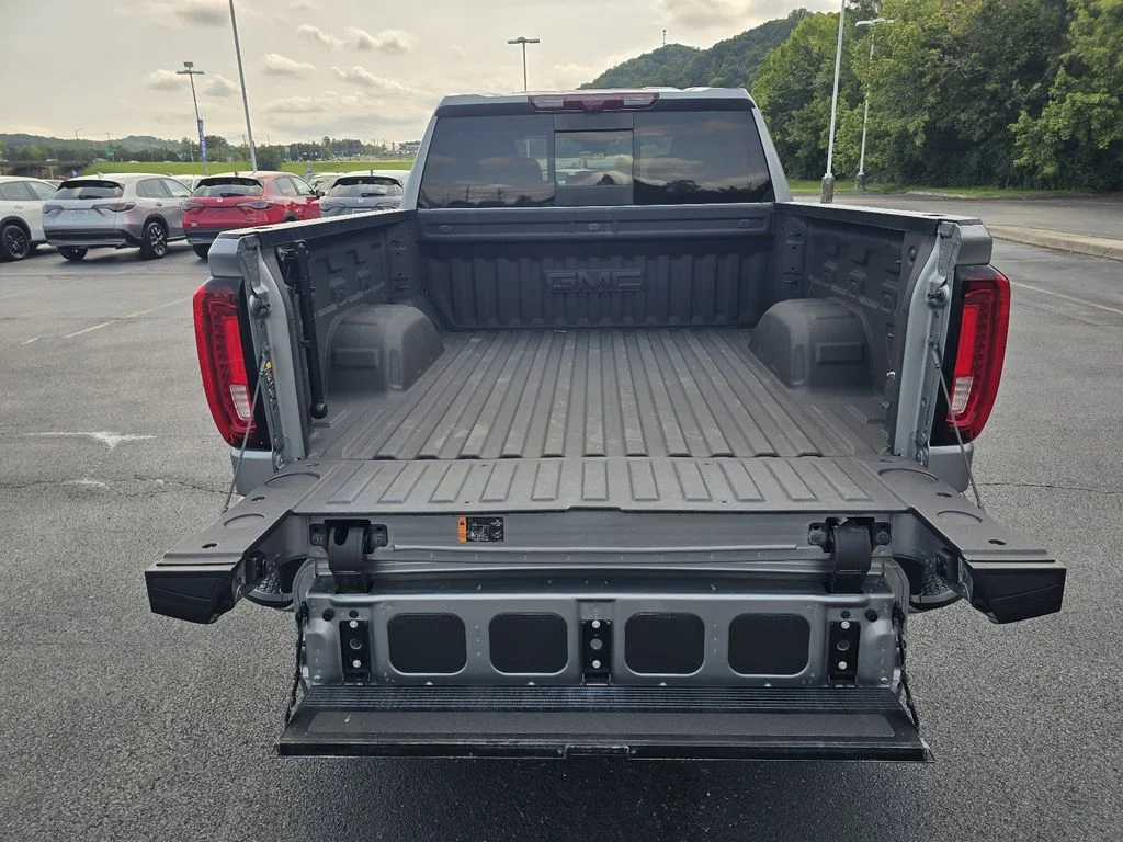 Used 2025 Sterling Metallic GMC Denali image 12