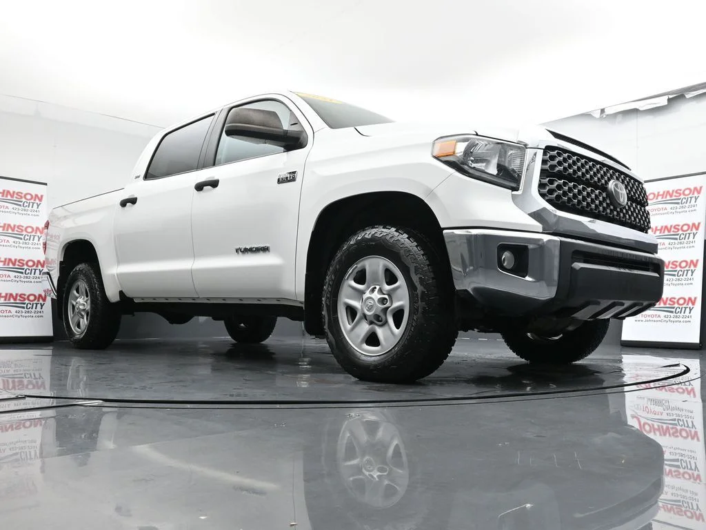 Used 2021 White Toyota SR5 image 34
