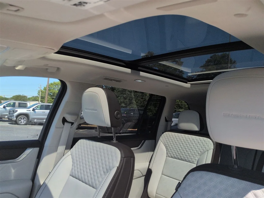Used 2024 Ebony Twilight Metallic GMC Denali image 19
