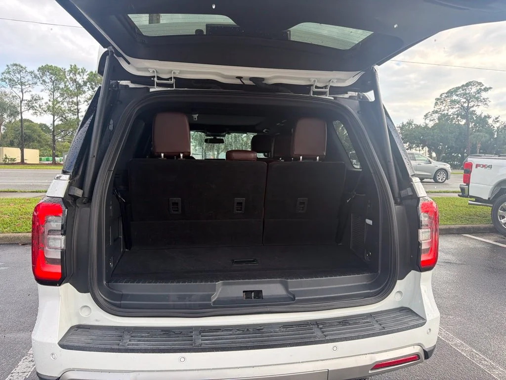 Used 2022 White Ford Limited image 14