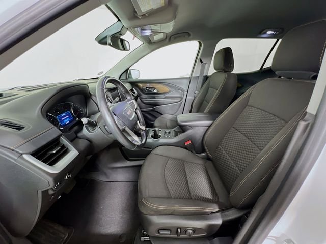 Used 2020 White GMC SLE image 9