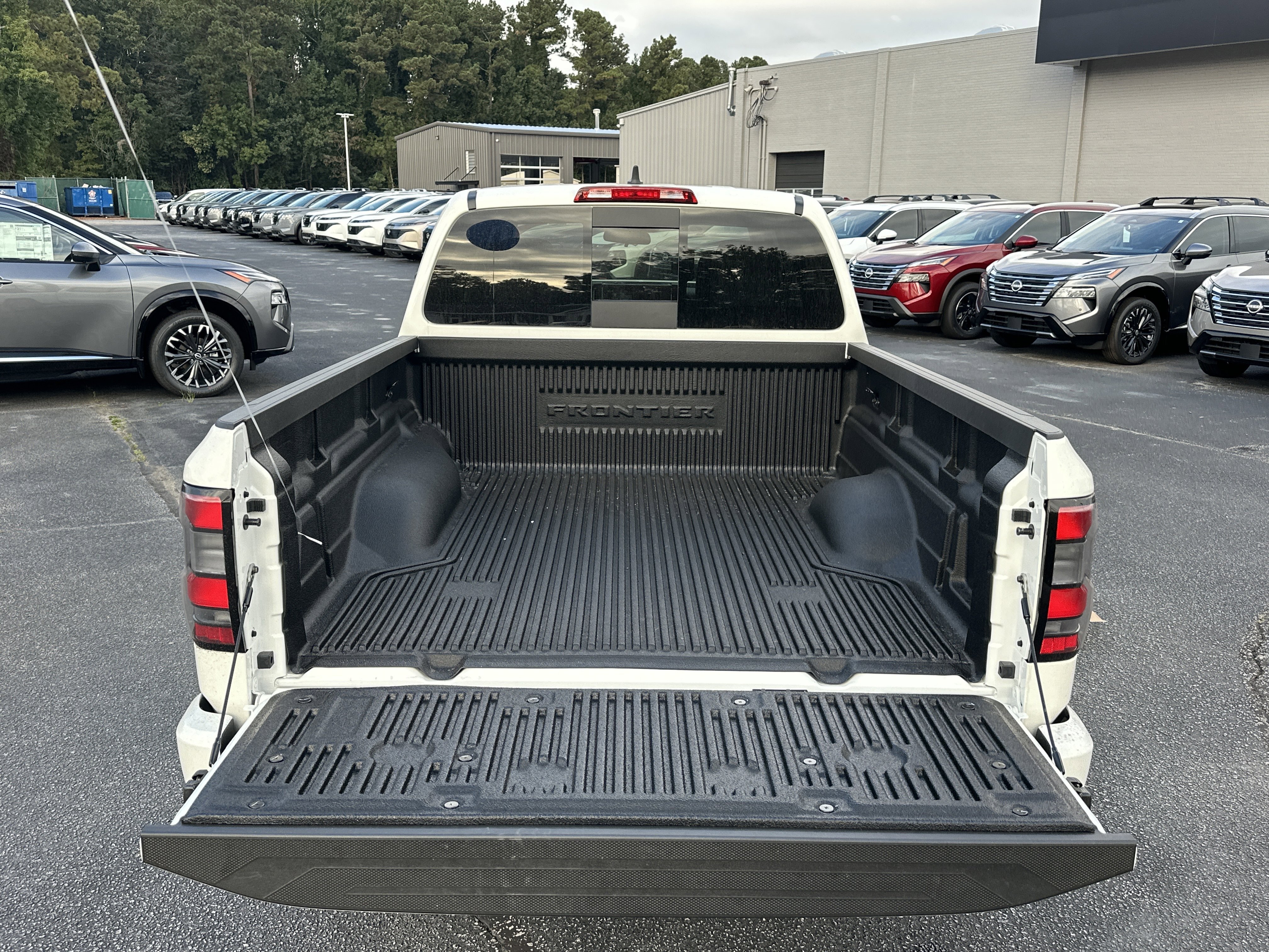 New 2026 Glacier White Nissan Crew Cab SV Long Bed image 19