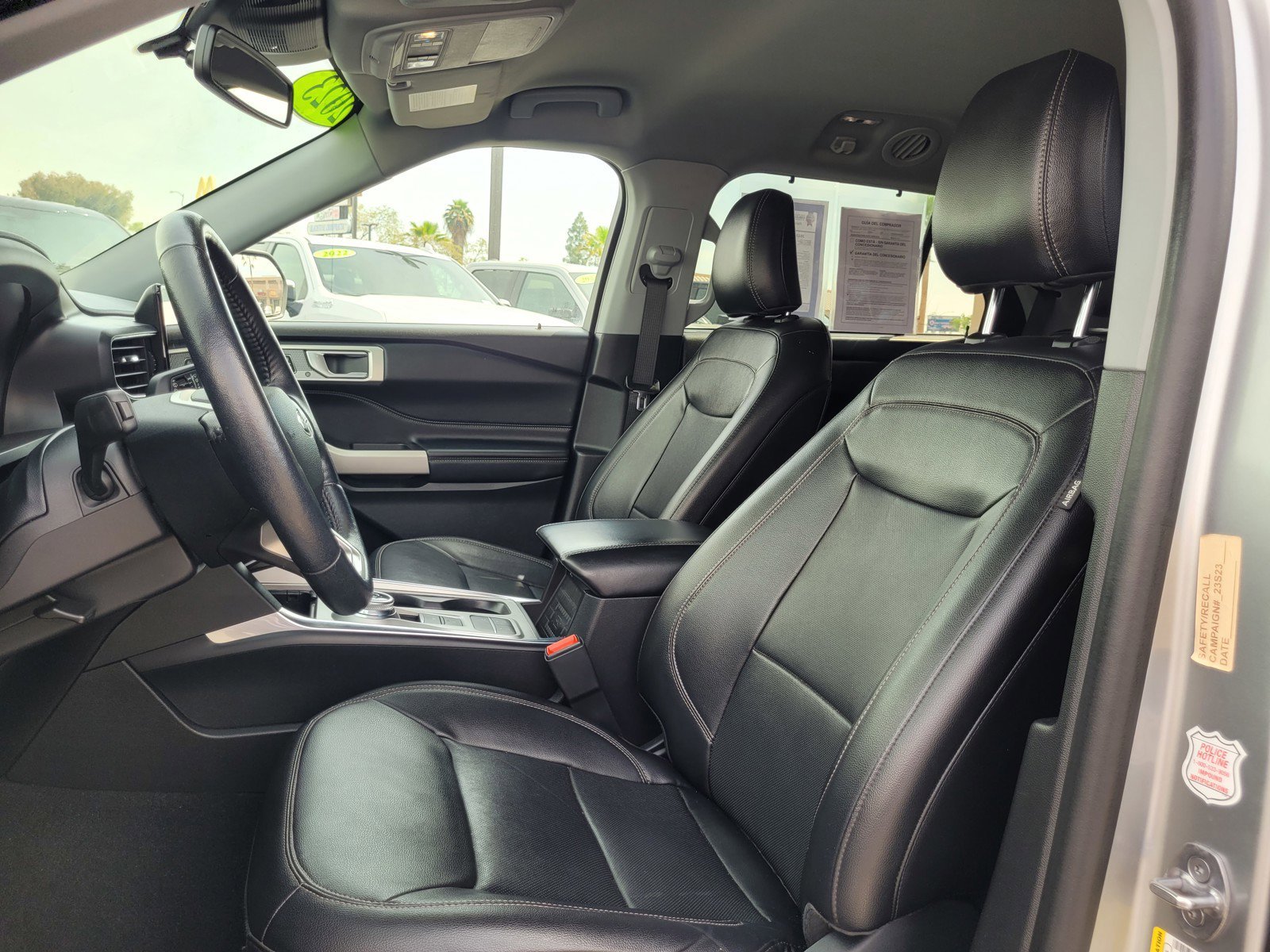 2023 Ford Explorer Limited - Photo 10