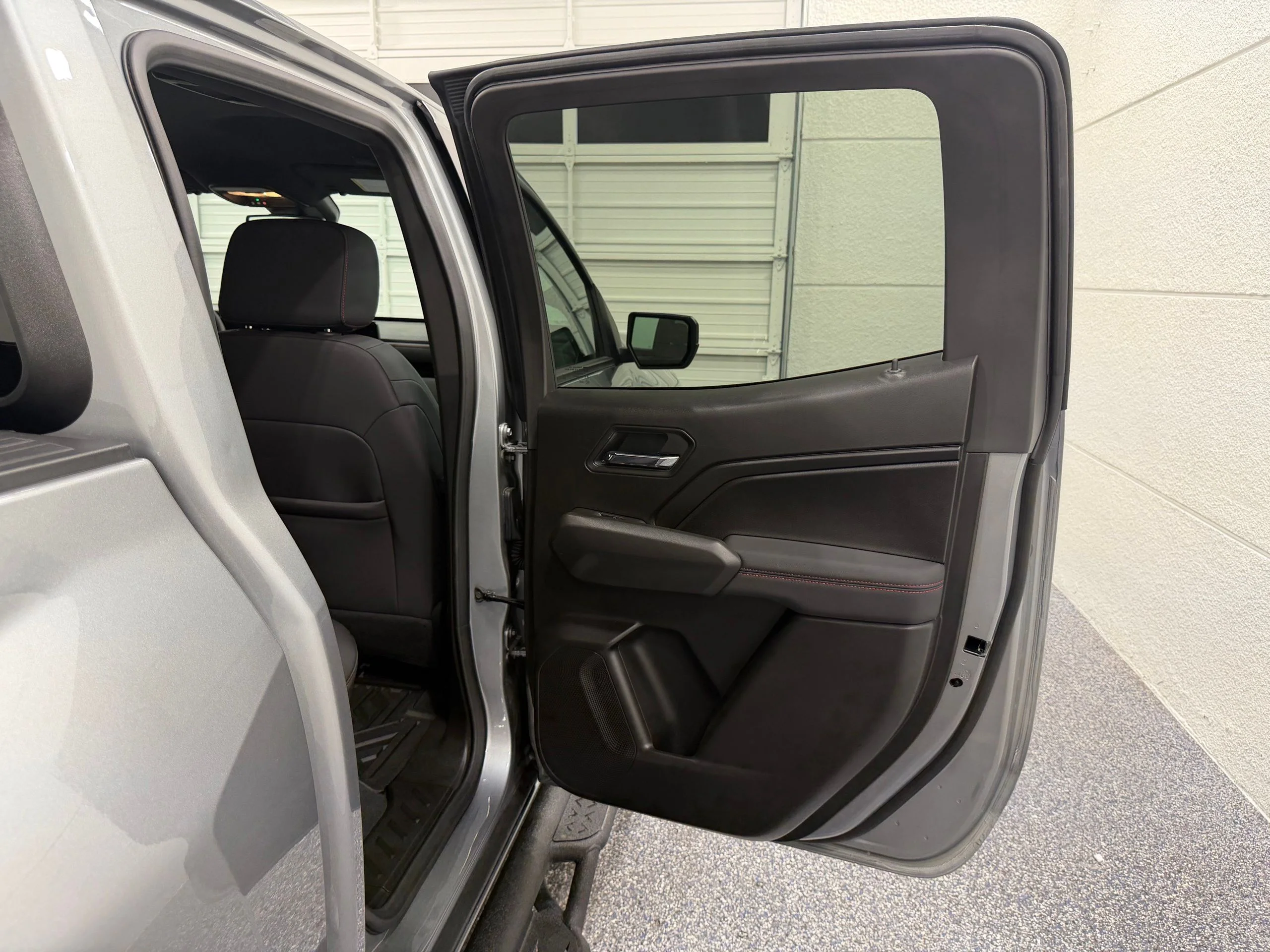 Used 2026 Gray Chevrolet Z71 image 28