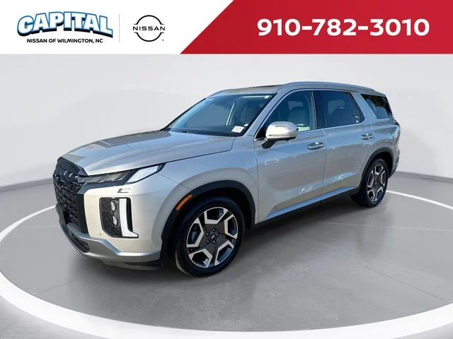 Used 2025 Silver Hyundai SEL Premium image 1