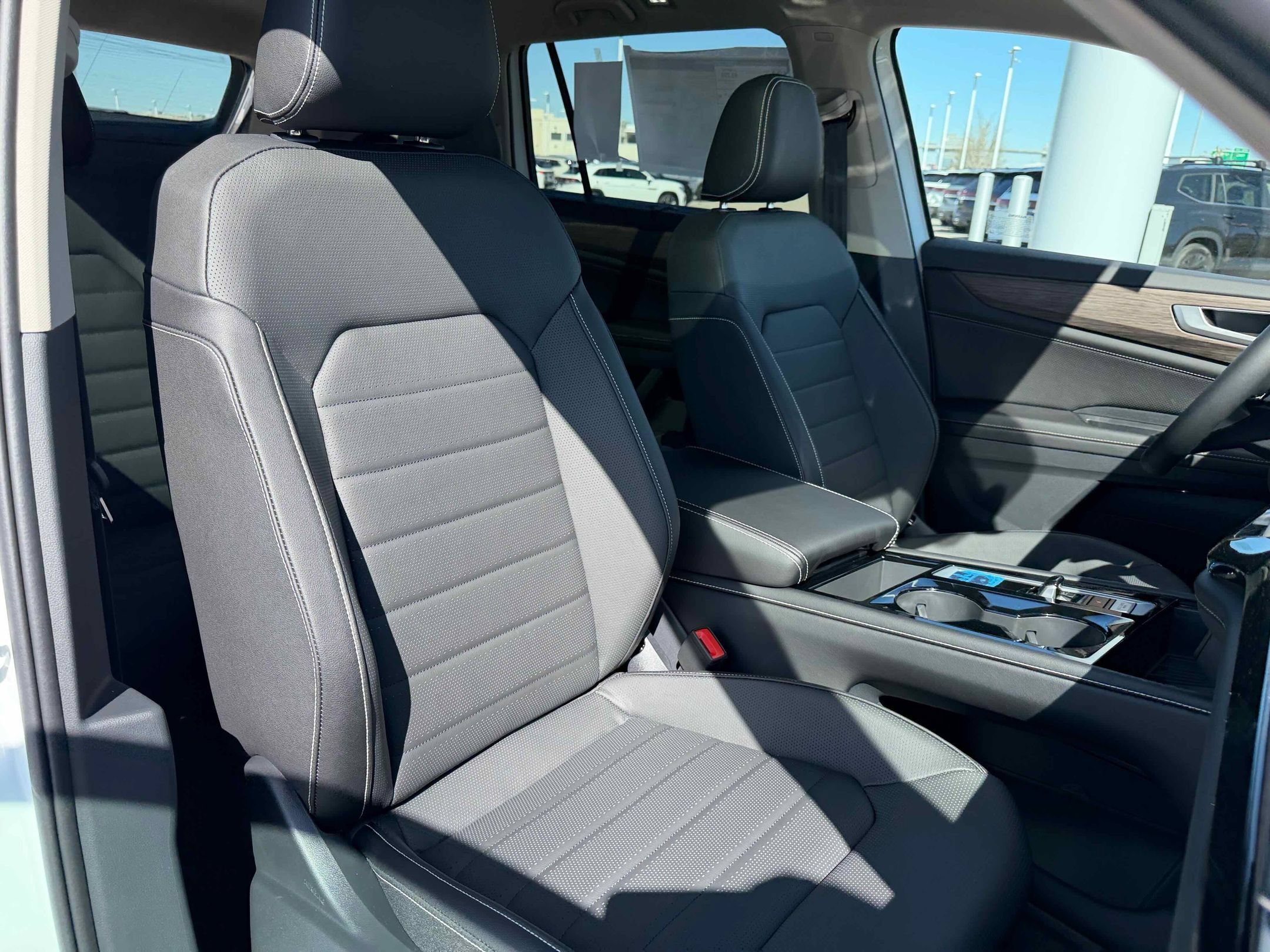 New 2026 Opal White Volkswagen 2.0T SEL image 33