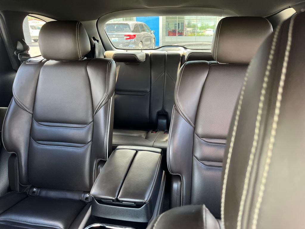 Used 2020 White Mazda Signature image 13