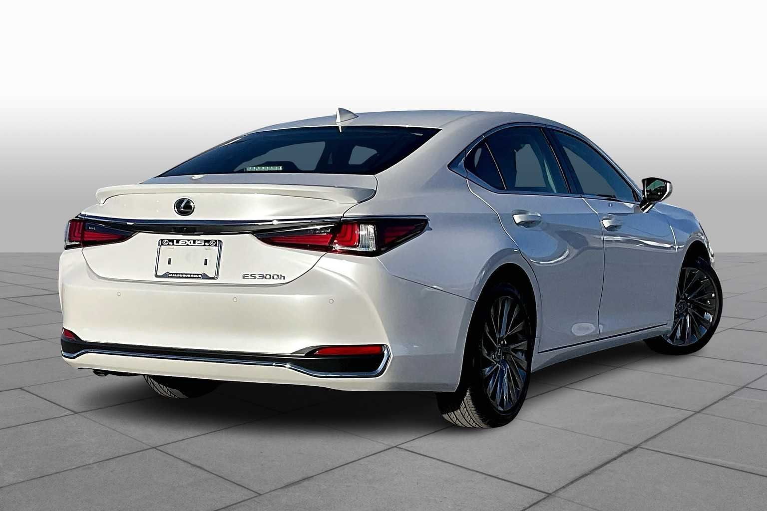 Used 2024 Eminent White Pearl Lexus Luxury image 12