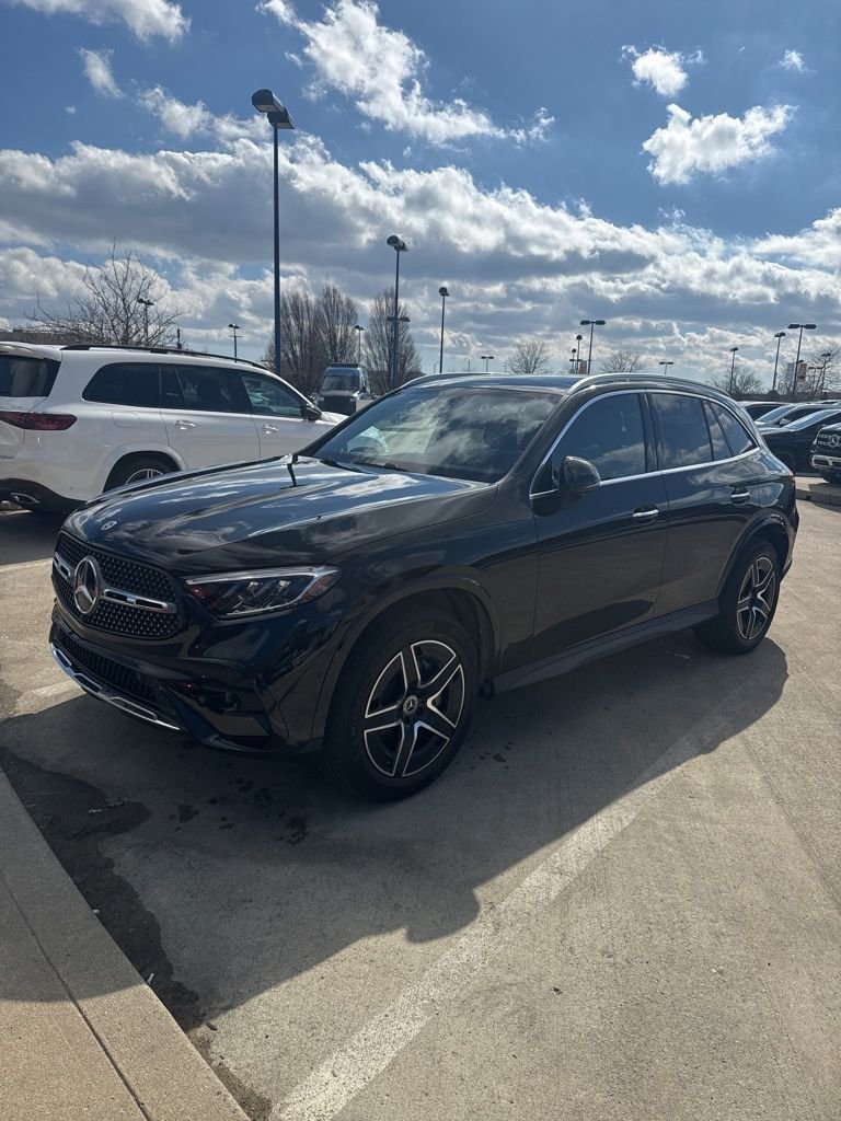2026 Mercedes-Benz GLC
