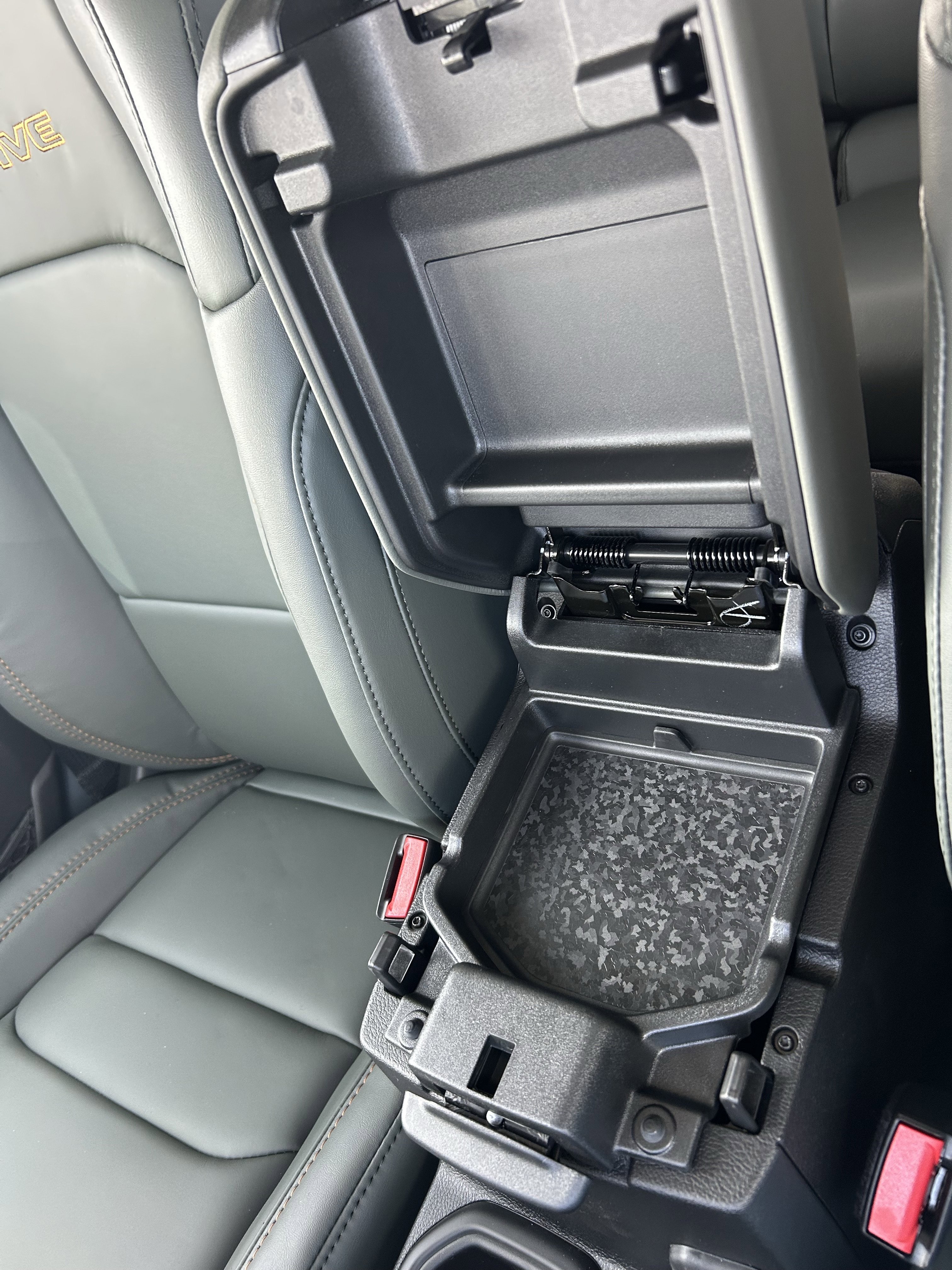 New 2026 Anvil Clearcoat Jeep Mojave image 25