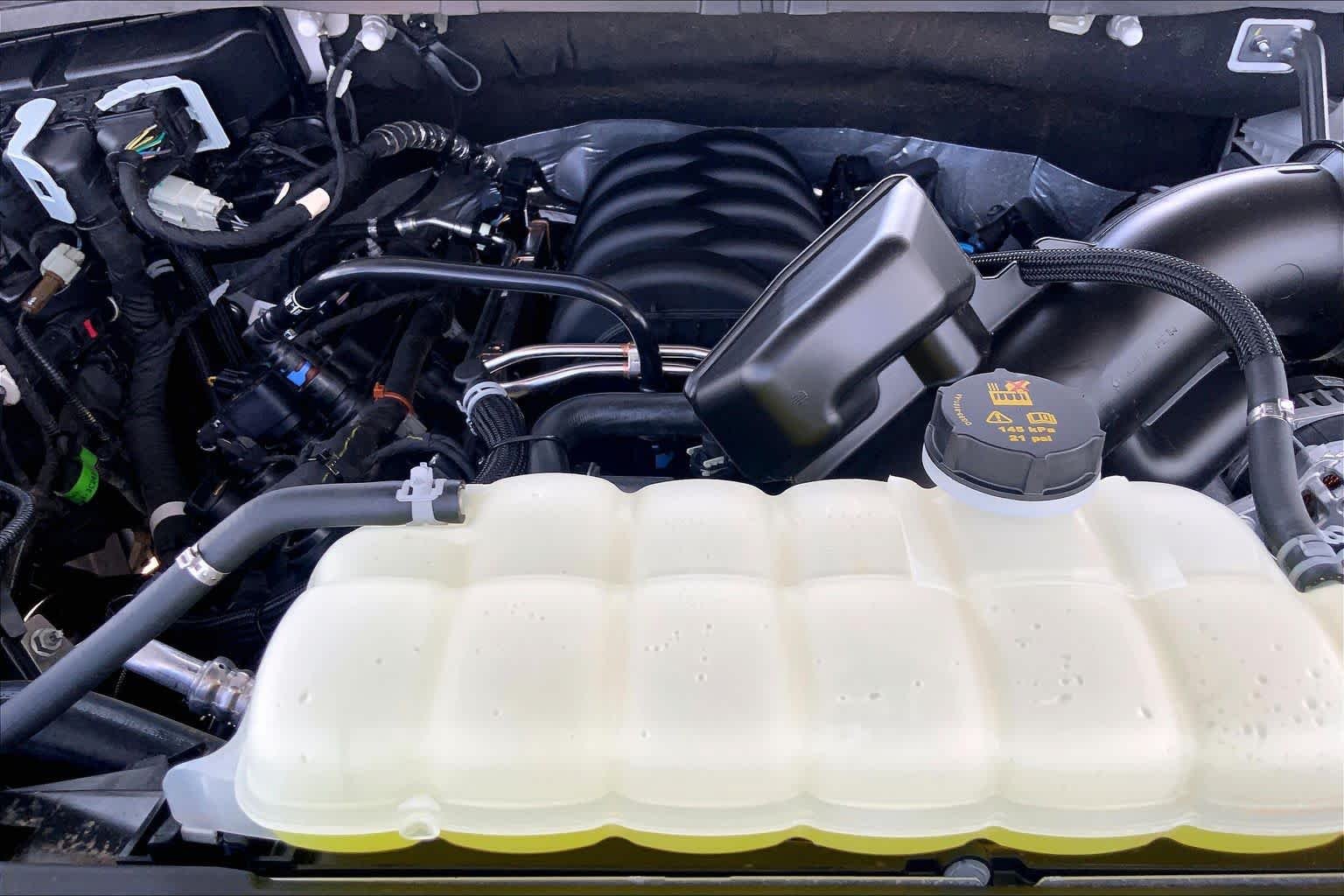 Used 2025 Oxford White Ford Tremor image 33