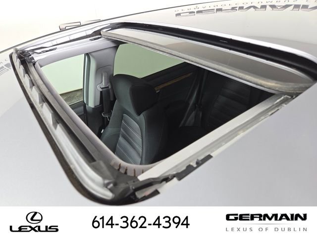 Used 2018 White Honda EX image 31