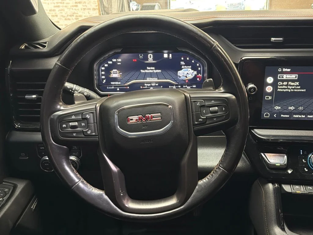 Used 2022 Summit White GMC AT4 image 18