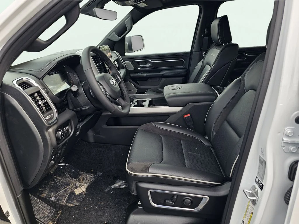 New 2026 Bright White Clear-Coat Exterior Paint RAM Laramie image 18