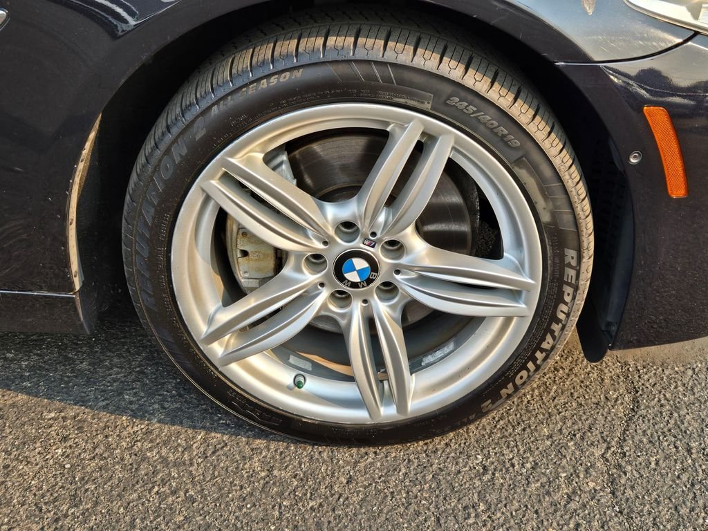 Used 2015 Carbon Black Metallic BMW 550i xDrive image 9