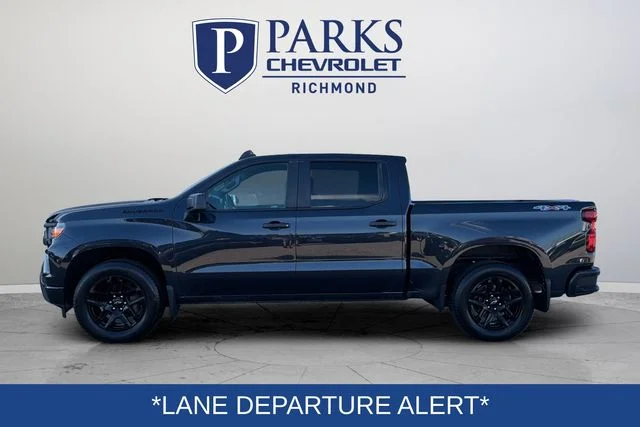 Used 2022 Gray Chevrolet Custom image 4