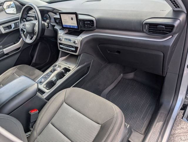 Used 2023 Silver Ford XLT image 21