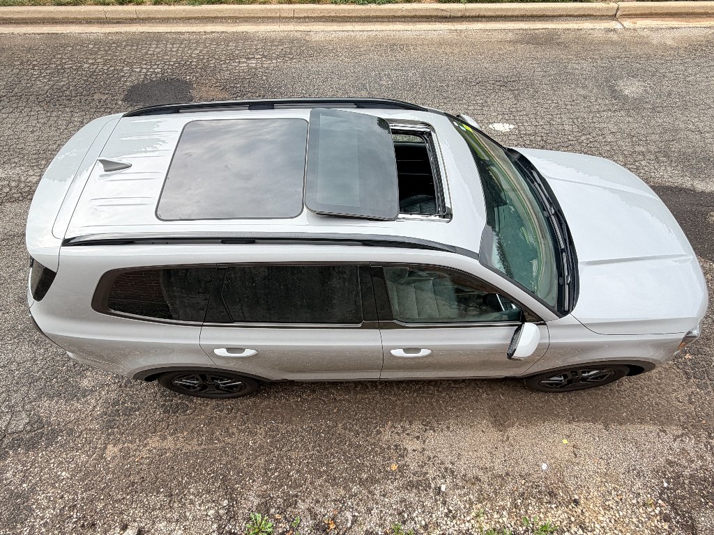 Used 2023 Wolf Gray Kia SX X-Line image 2