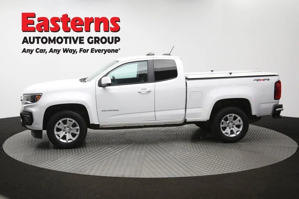 Used 2022 White Chevrolet LT image 62