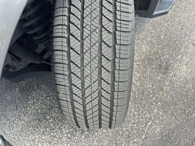 Used 2016 Gray Ford XLT image 11