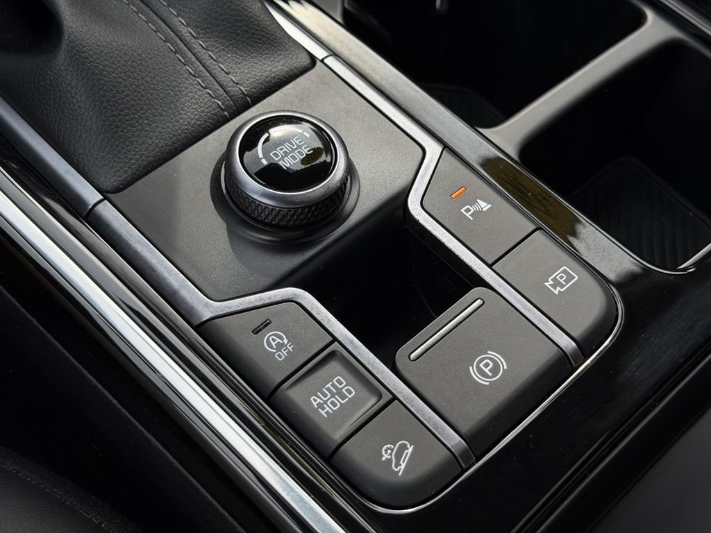 Used 2024 Black Kia SX image 34