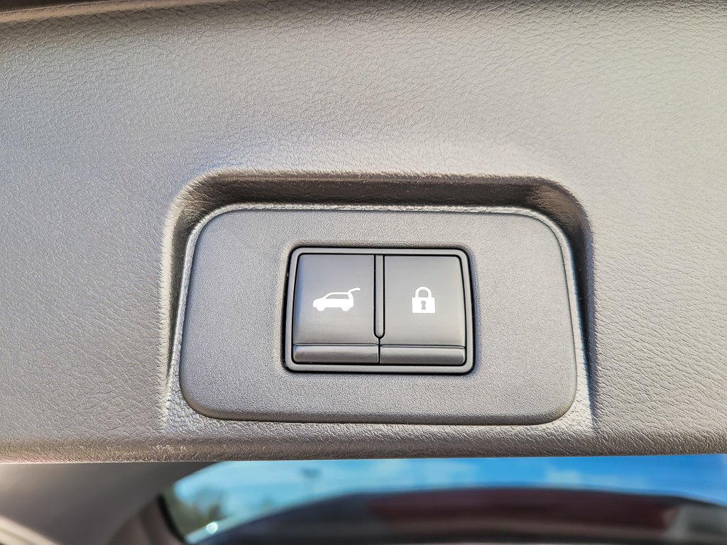 Used 2023 Gun Metallic Nissan SV image 21