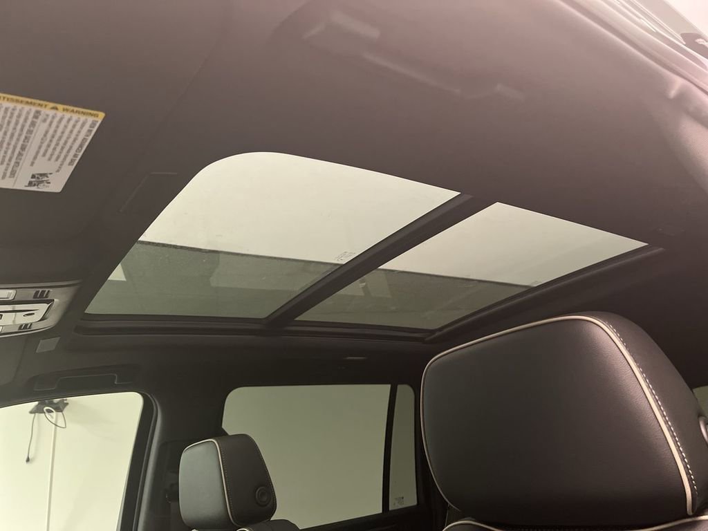 2026 Chevrolet Suburban Premier - Photo 22