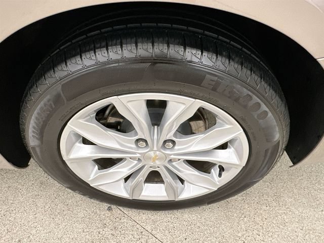 2025 Chevrolet Malibu 1LT - Photo 40