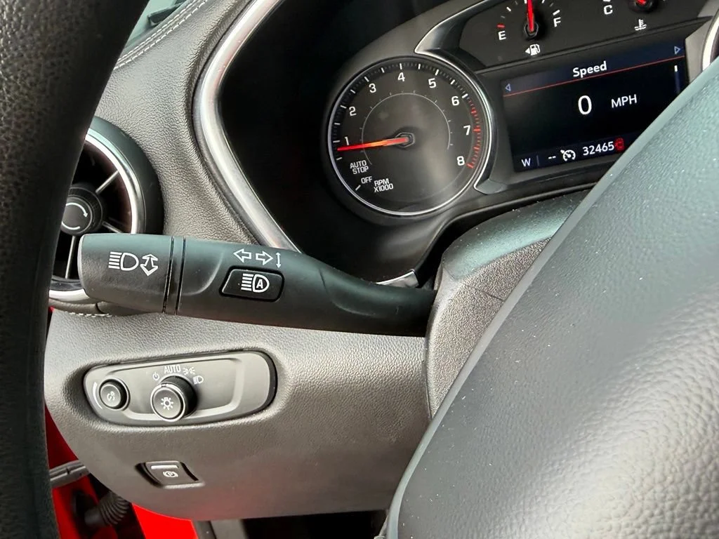Used 2025 Habanero Orange Chevrolet 2LT image 33