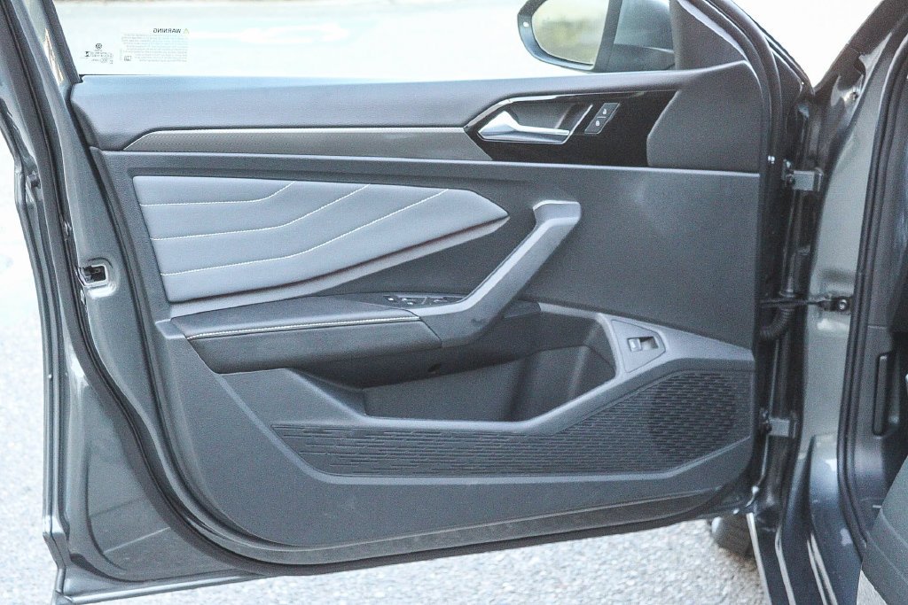 New 2027 Gray Volkswagen 1.5T SEL image 24