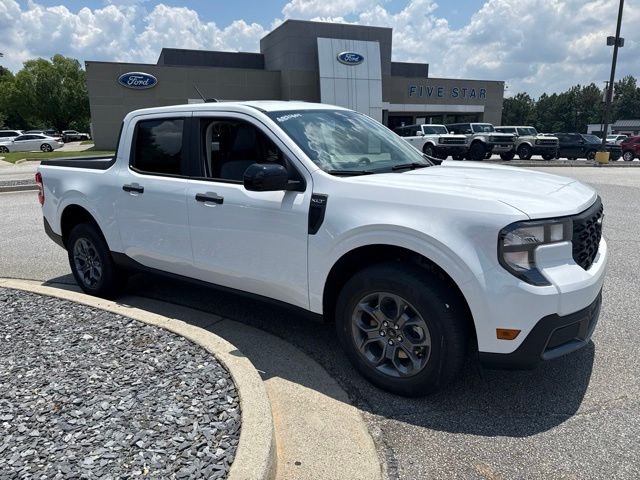 New 2026 Oxford White Ford XLT image 2