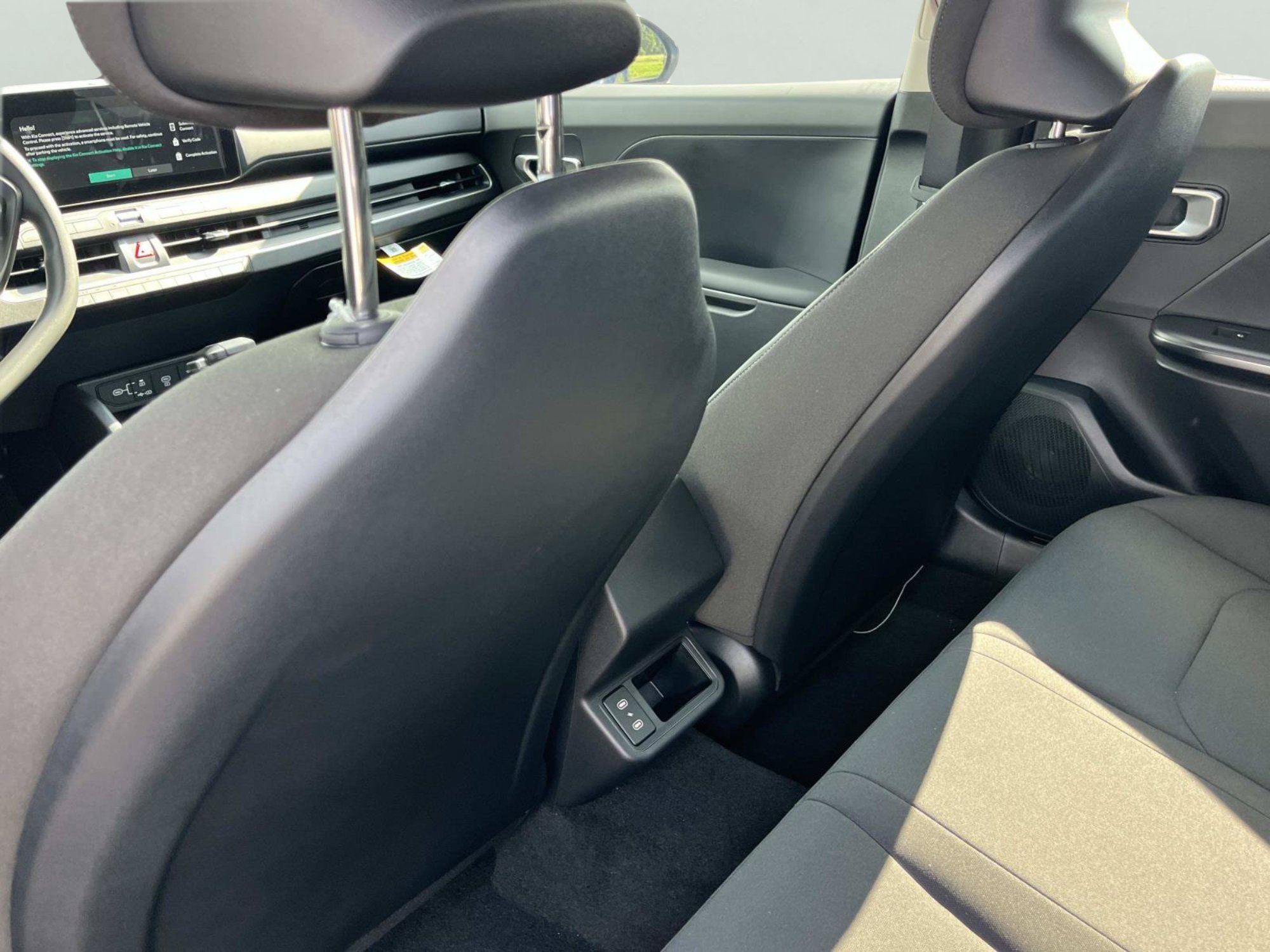 New 2026 Deep Sea Blue Kia LXS image 15