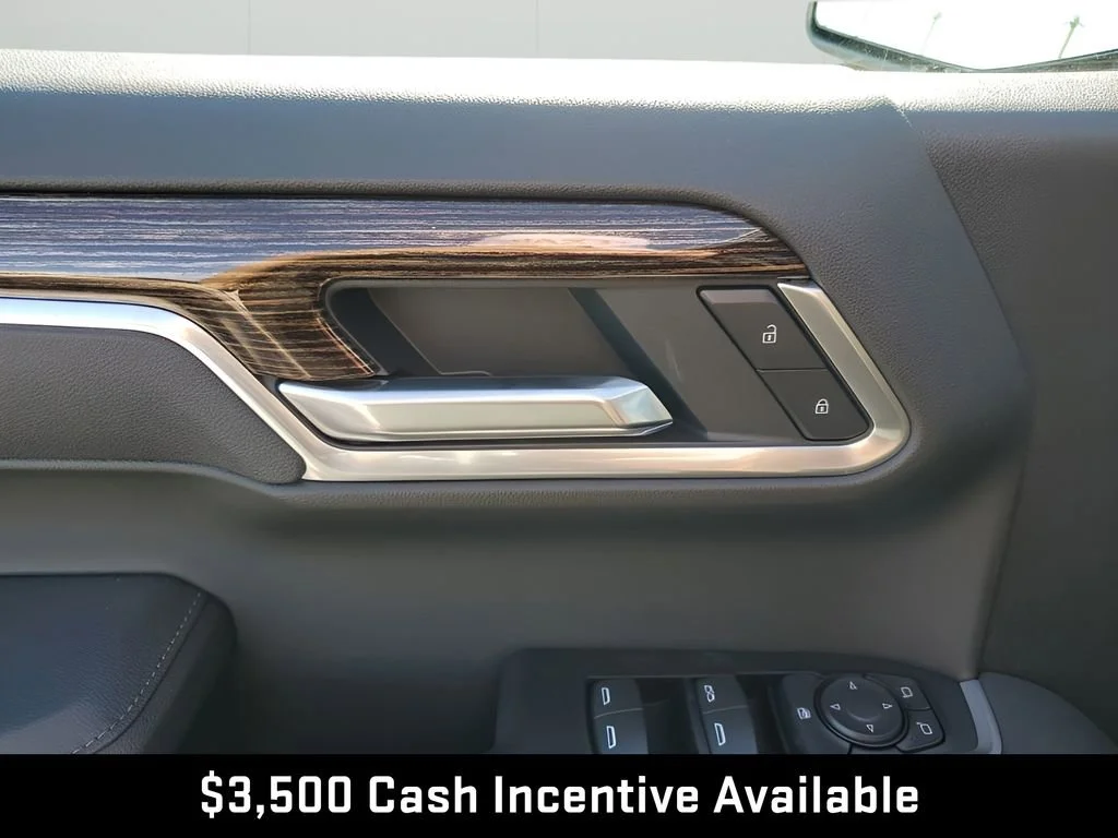 New 2026 Summit White GMC SLE image 28