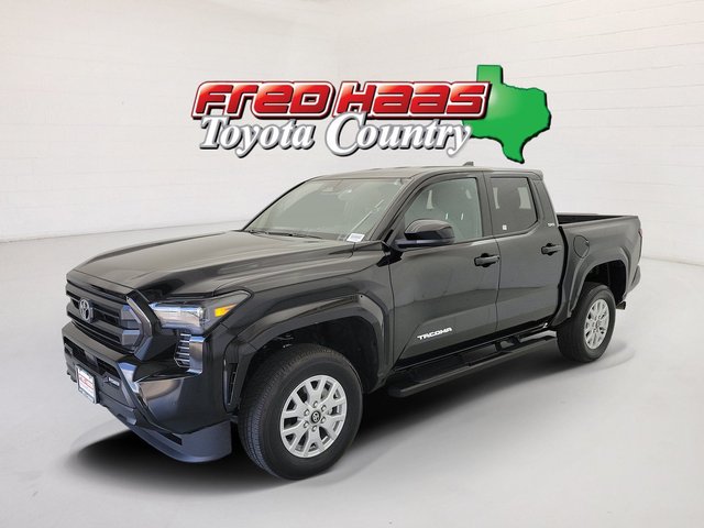 2025 Toyota Tacoma 4WD SR5