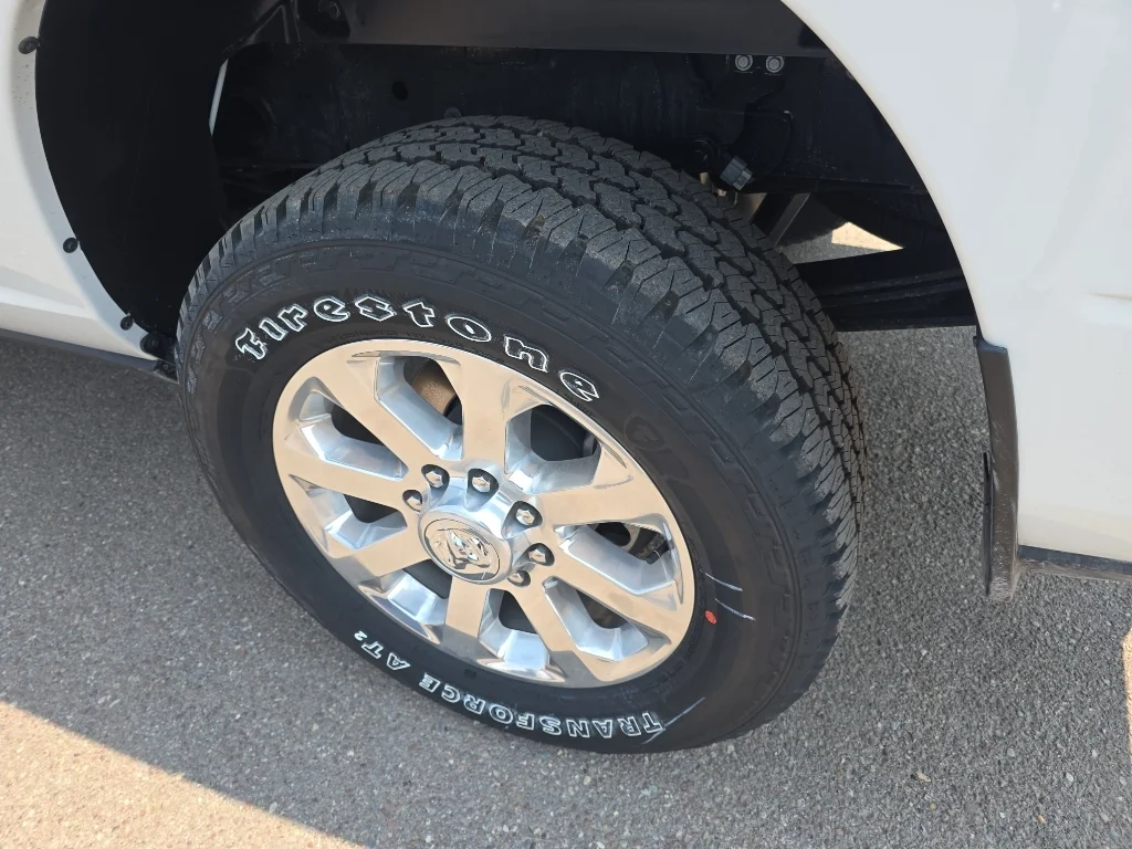 New 2026 Bright White Clearcoat Ram Laramie image 28