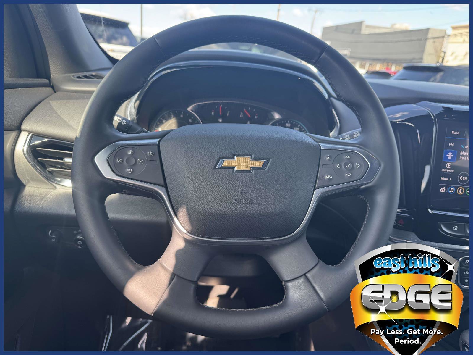 2023 Chevrolet Traverse 1LT - Photo 12