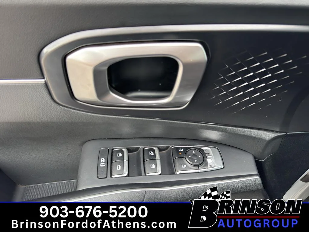 Used 2024 Wolf Gray Kia S image 18