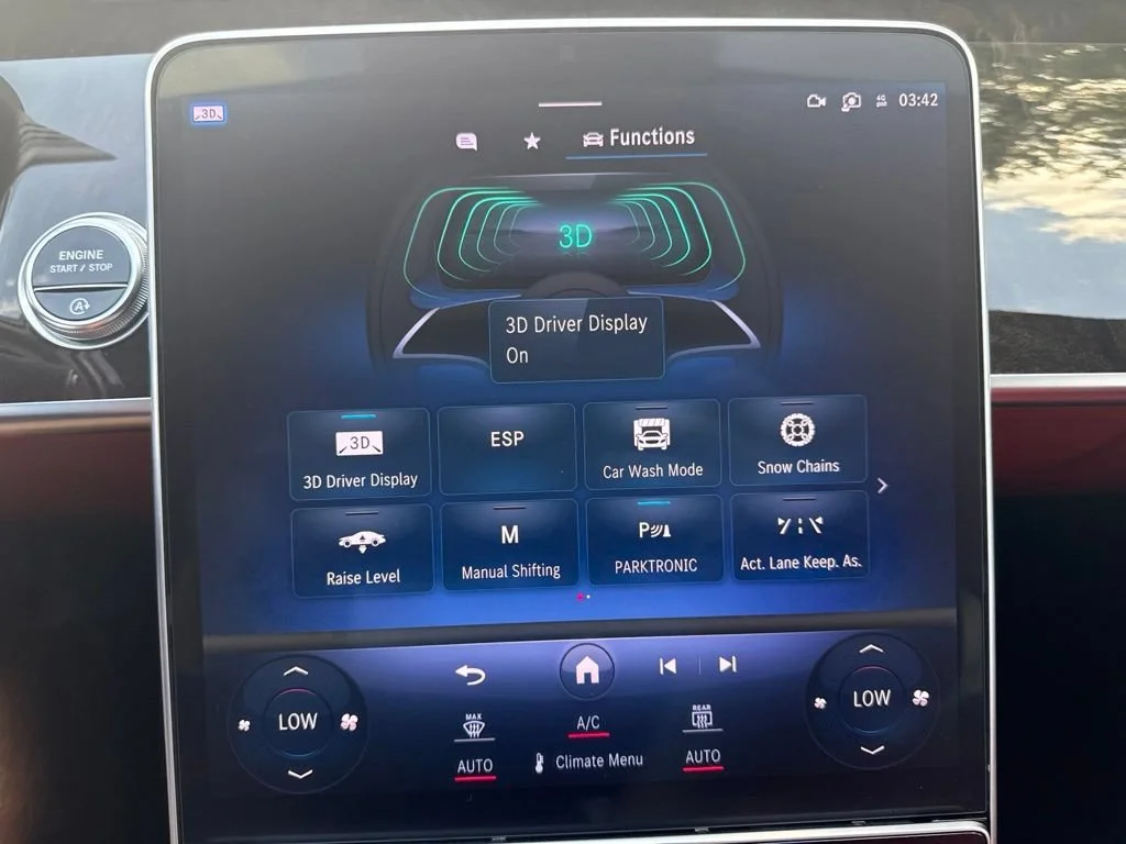 Used 2023  Mercedes-Benz S 580 image 25