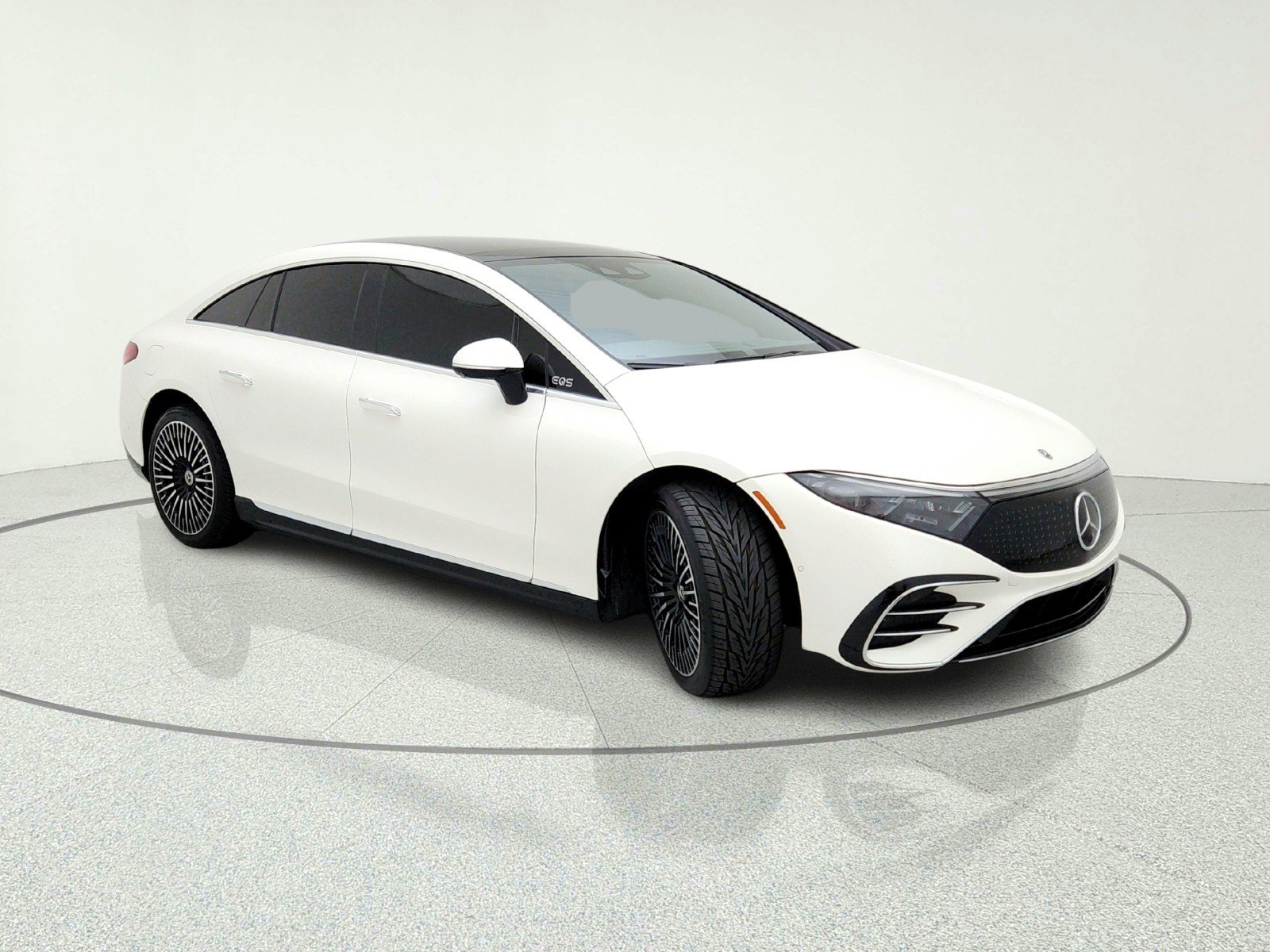 Certified Used 2023 MANUFAKTUR Diamond White Mercedes-Benz EQS 450+ image 5