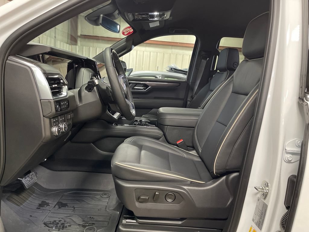 Used 2026 Summit White GMC Elevation image 14