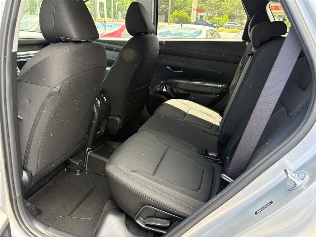 New 2026 Shimmering Silver Metallic Hyundai SEL image 28