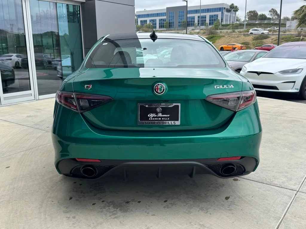 New 2026 Verde Fangio Metallic Alfa Romeo Base image 5