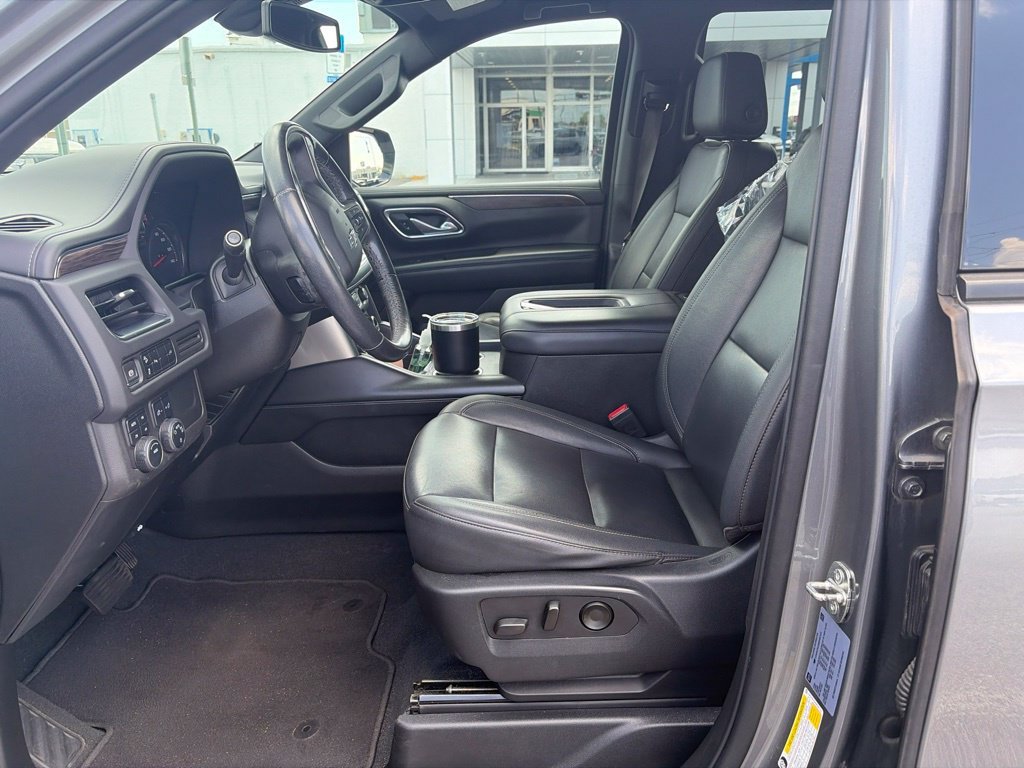 Used 2021 Gray Chevrolet Z71 image 7