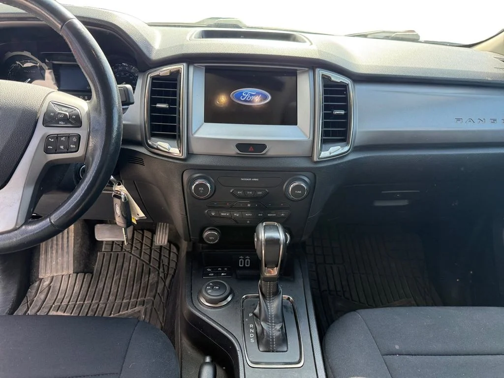 Used 2021 White Ford XLT image 14